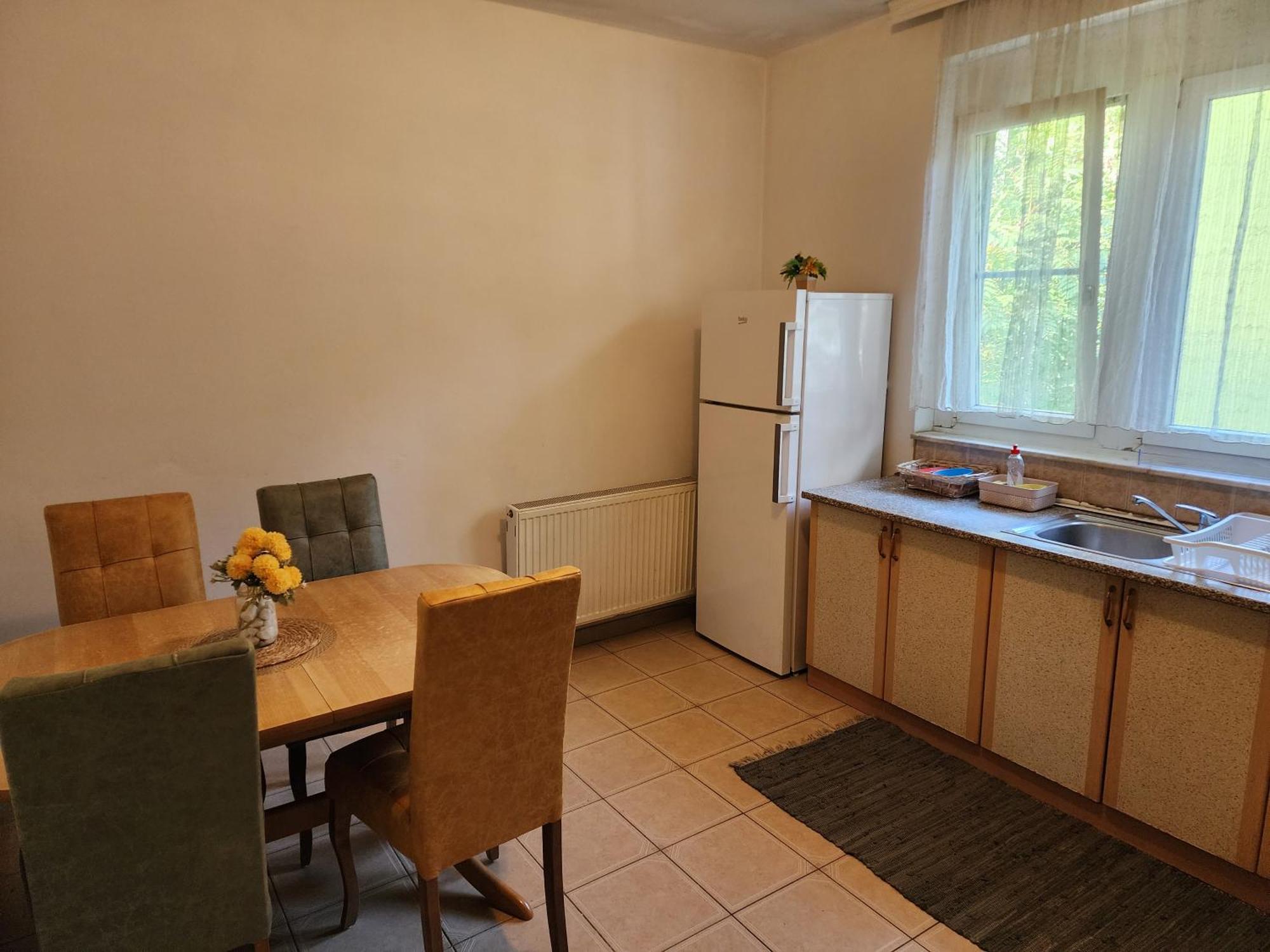 City Park Apartments Pristina Buitenkant foto